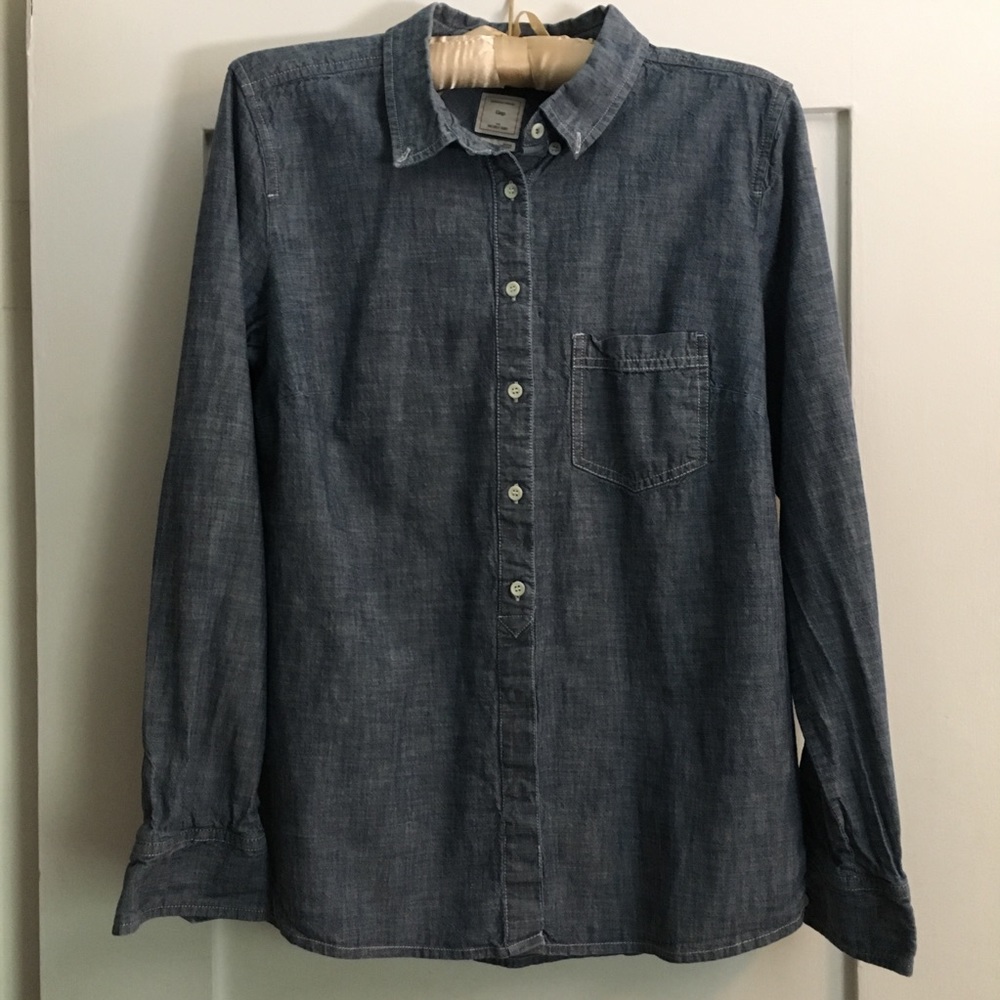 Gap Chambray Button Down